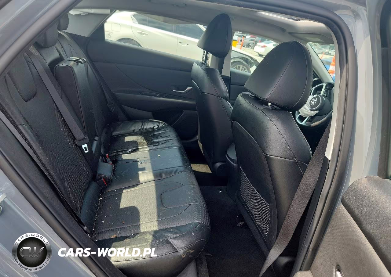 2022 Hyundai Elantra Limited VIN:KMHLP4AG5NU345175 - 10