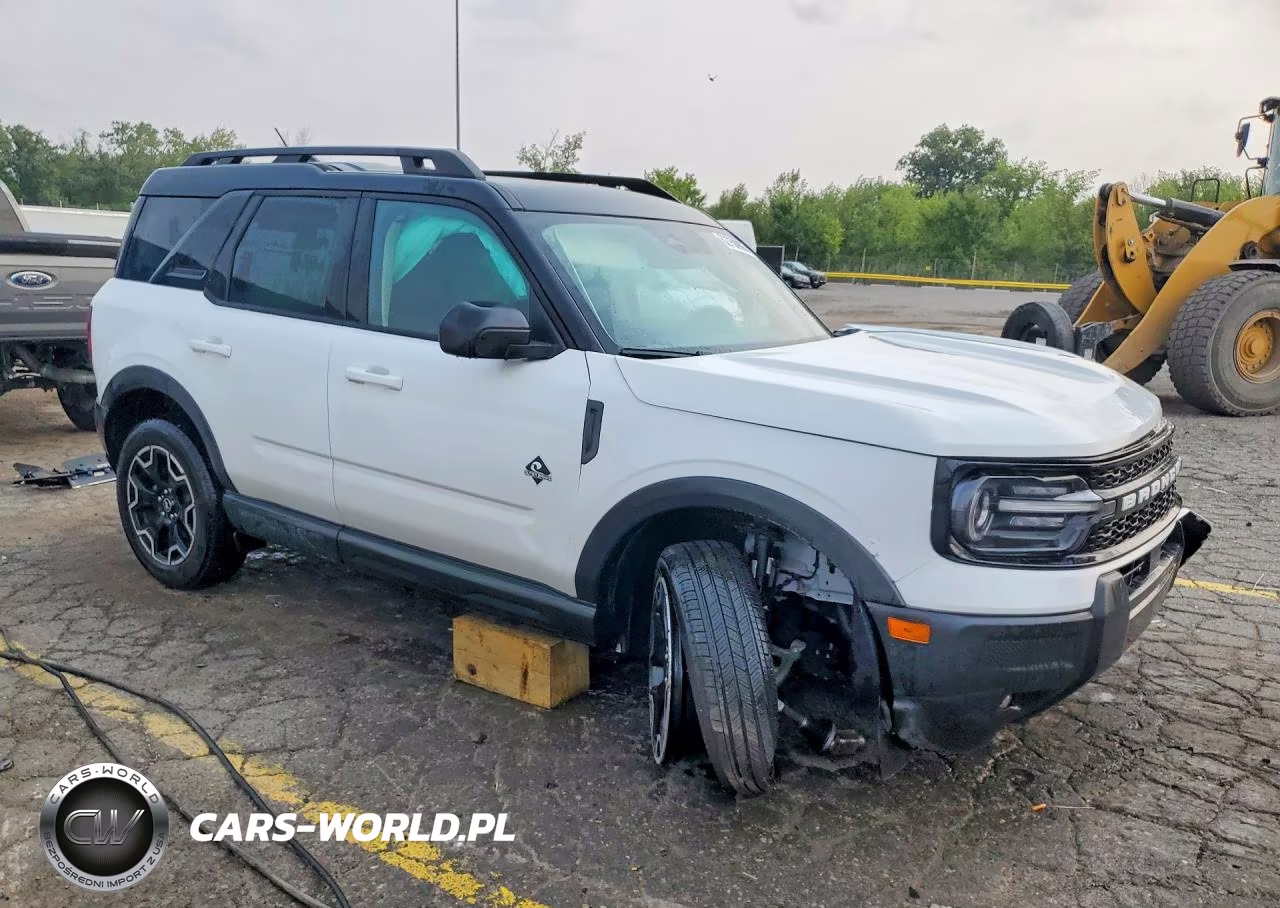 2025 Ford Bronco Sport Outer Banks VIN:3FMCR9CN7SRF85950 - 4