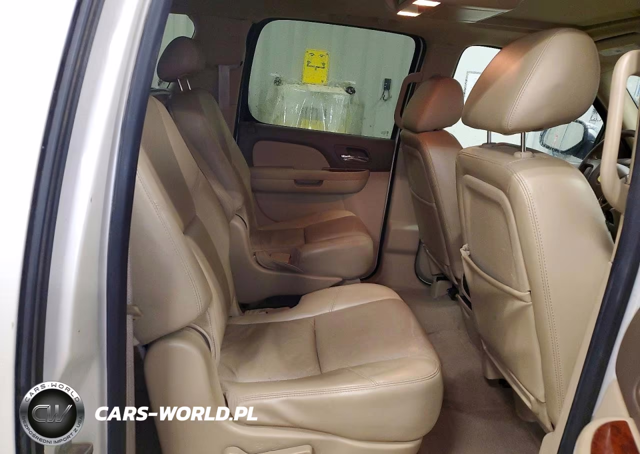 2010 Chevrolet Suburban K1500 Ltz VIN:1GNUKKE36AR268050 - 11