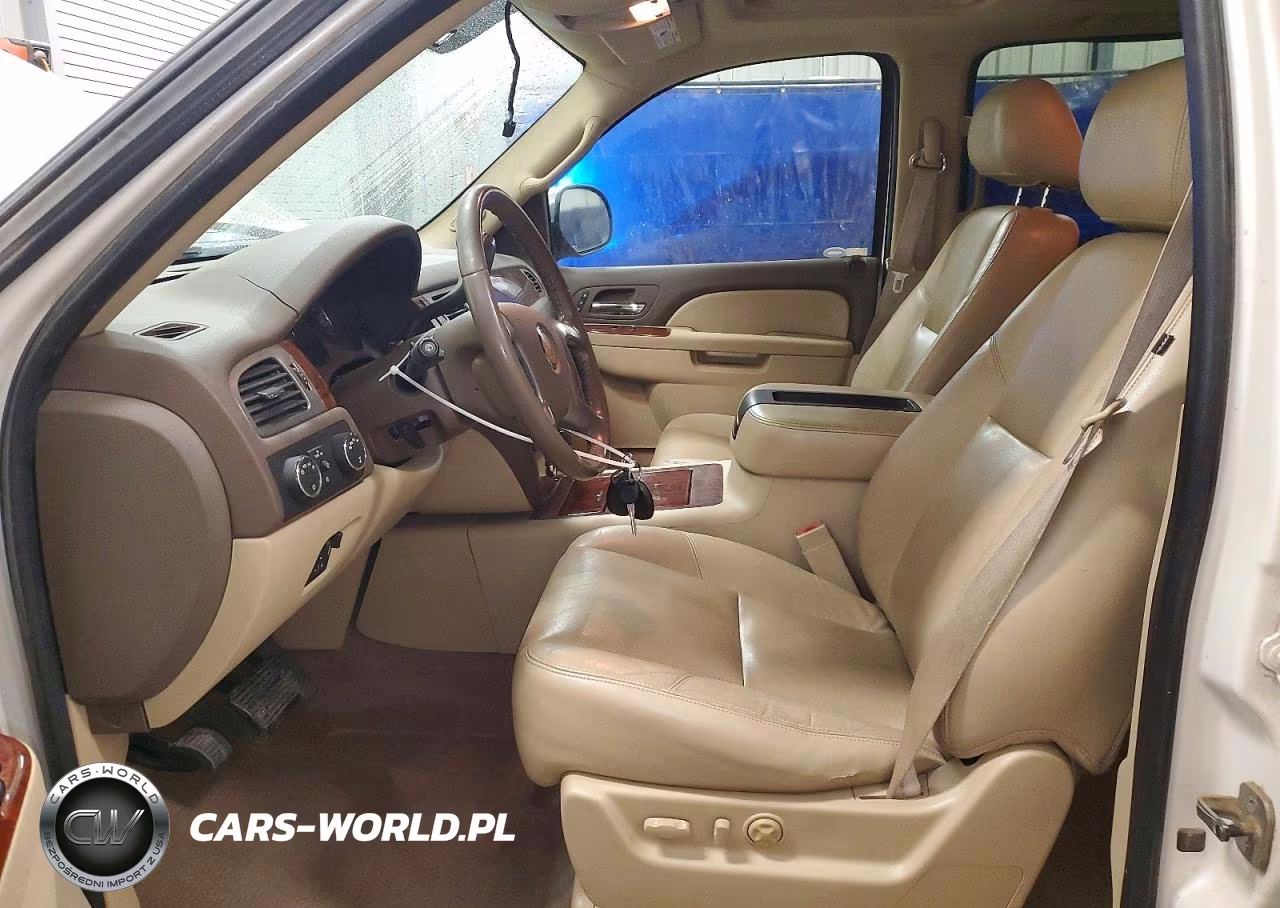 2010 Chevrolet Suburban K1500 Ltz VIN:1GNUKKE36AR268050 - 7