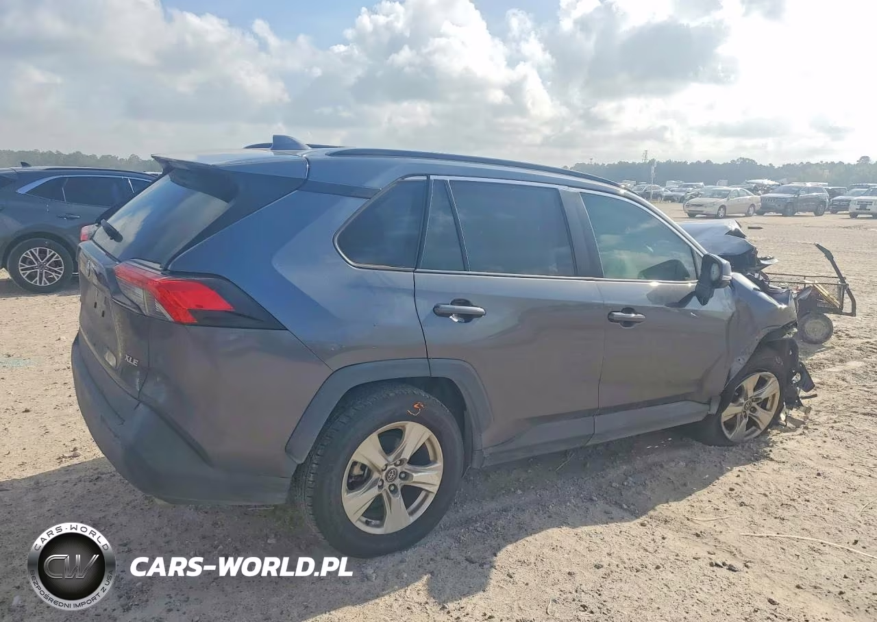 2020 Toyota Rav4 Xle VIN:2T3W1RFV4LC048536 - 3