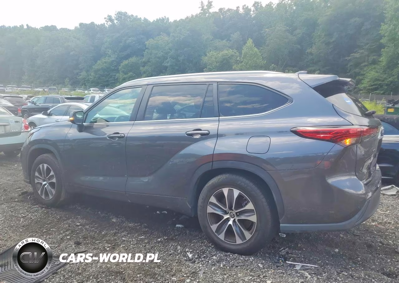 2023 Toyota Highlander Xle VIN:5TDKDRAH1PS003020 - 2