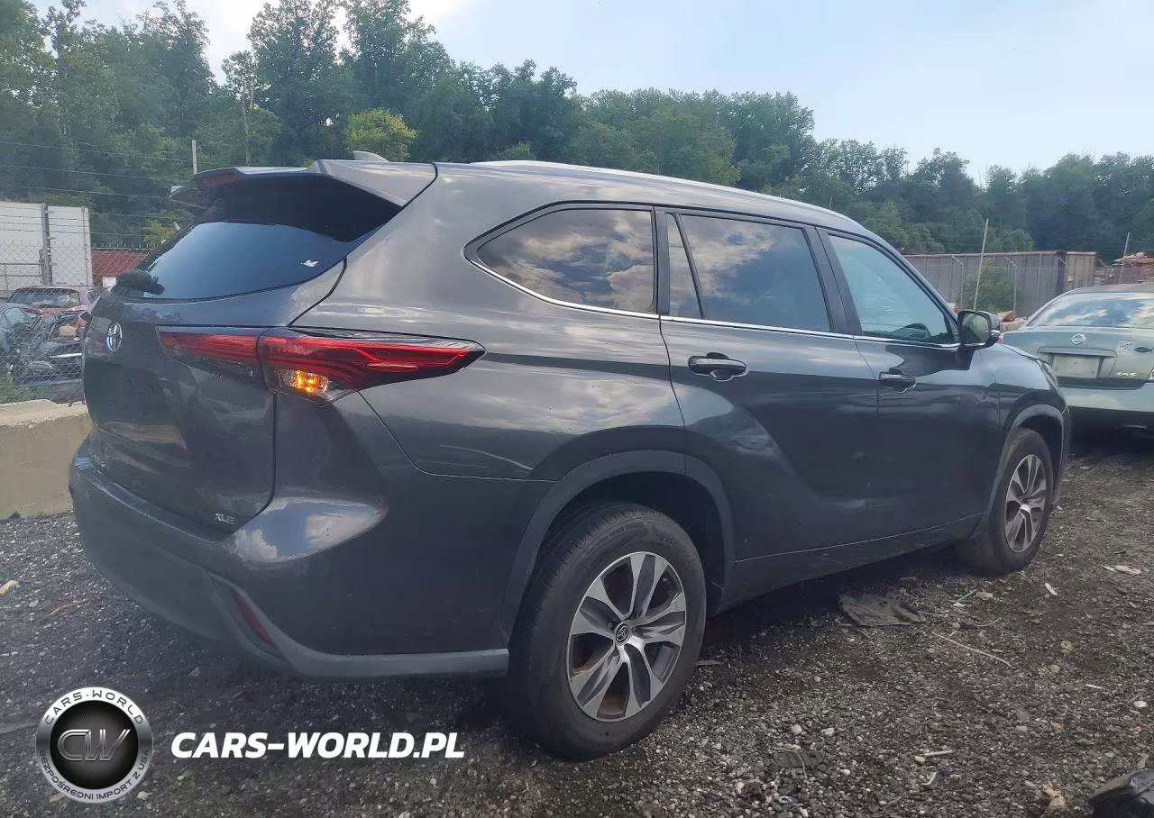 2023 Toyota Highlander Xle VIN:5TDKDRAH1PS003020 - 3