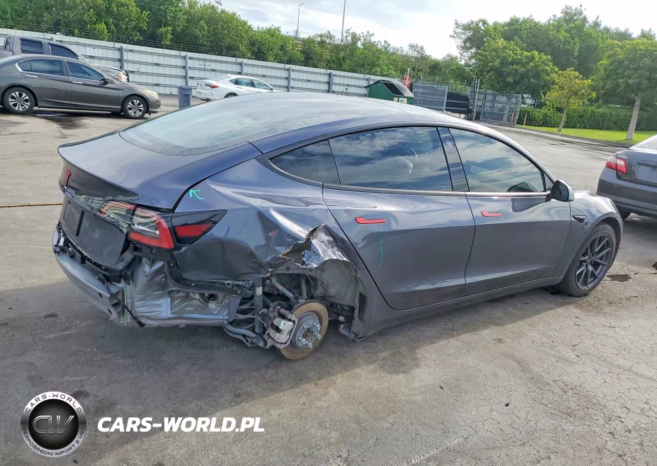 2023 Tesla Model 3 VIN:5YJ3E1EA5PF678003 - 3