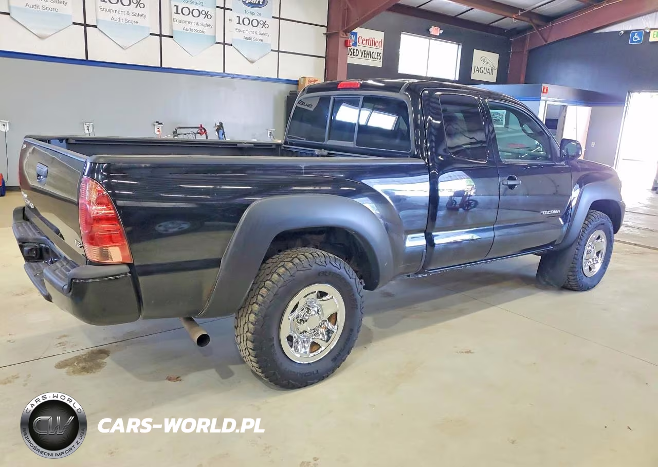 2015 Toyota Tacoma V6 VIN:5TFUU4EN2FX125065 - 3