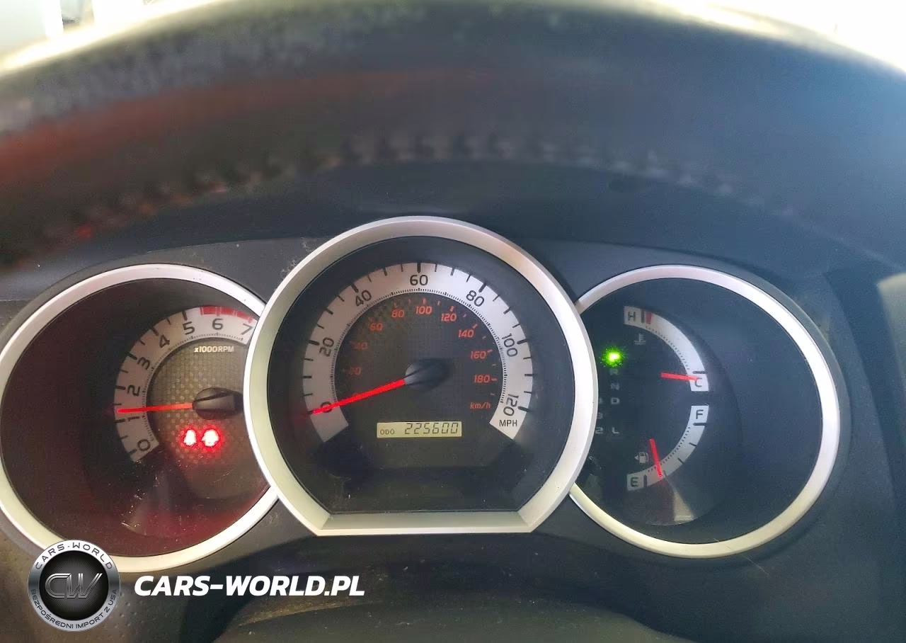 2015 Toyota Tacoma V6 VIN:5TFUU4EN2FX125065 - 9