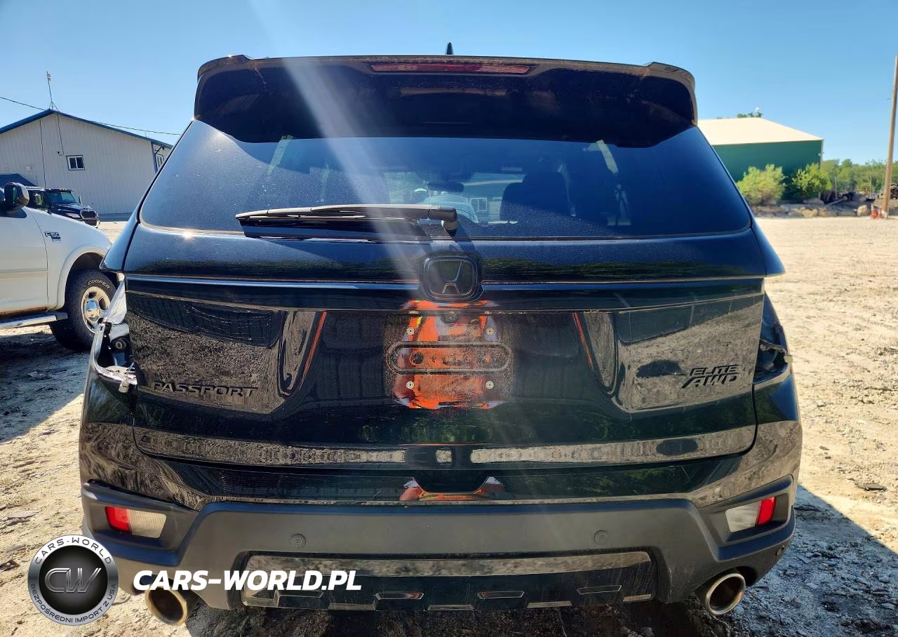 2022 Honda Passport Elite VIN:5FNYF8H09NB012886 - 6