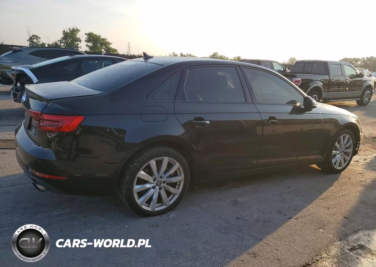 2017 Audi A4 Premium VIN:WAUANAF40HN007631 - 3