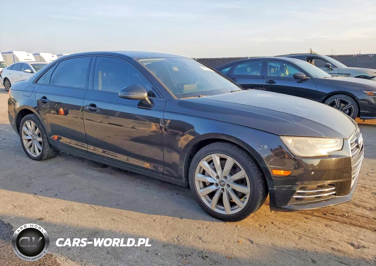 2017 Audi A4 Premium VIN:WAUANAF40HN007631 - 4
