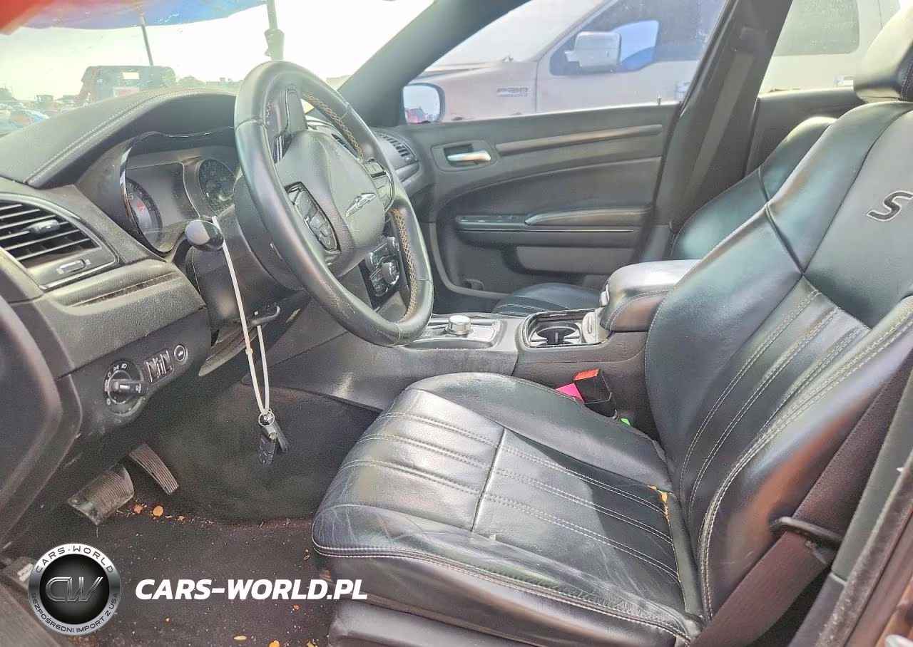 2015 Chrysler 300 S VIN:2C3CCAGG1FH767460 - 7