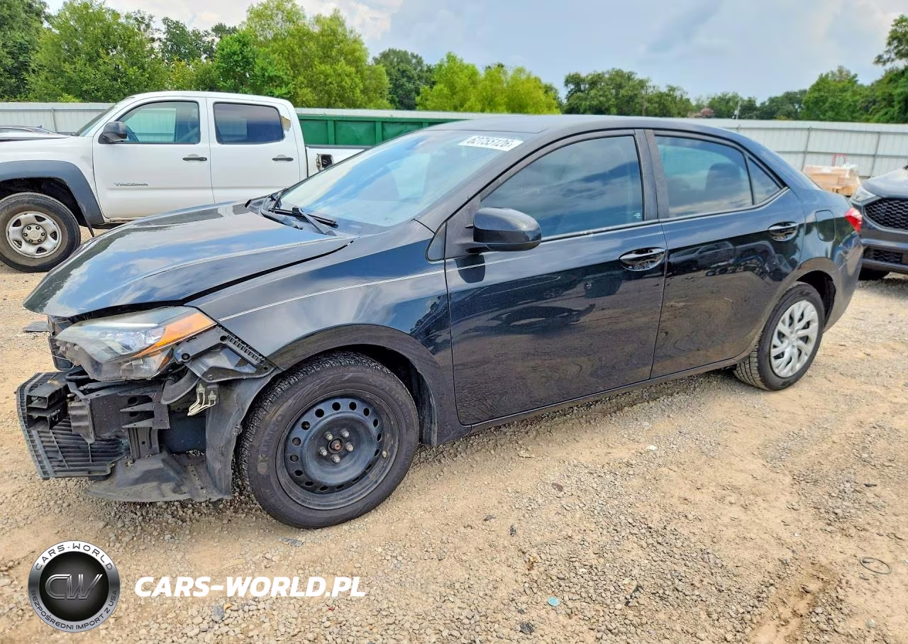 2017 Toyota Corolla Le VIN:2T1BURHE4HC830211 - 1