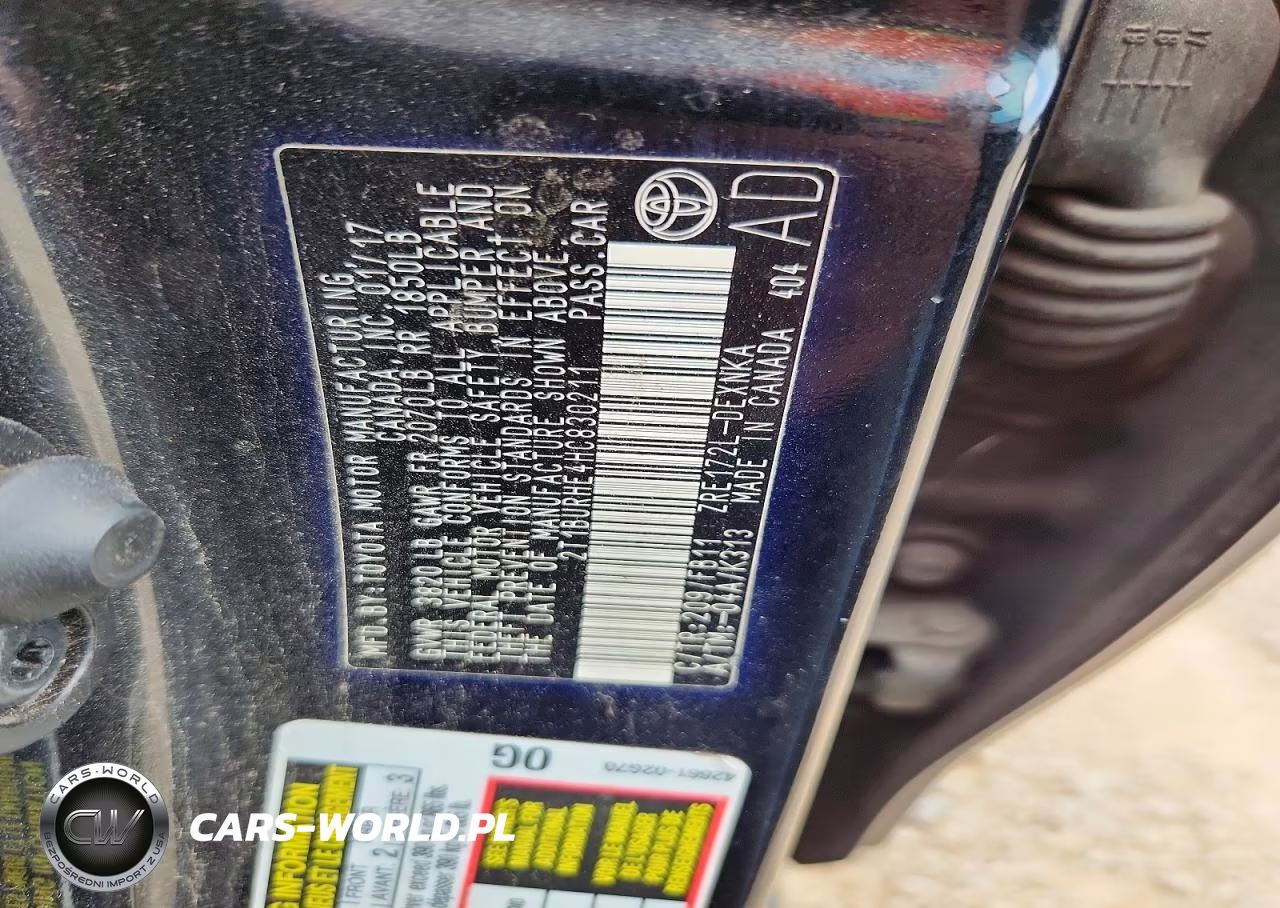 2017 Toyota Corolla Le VIN:2T1BURHE4HC830211 - 12