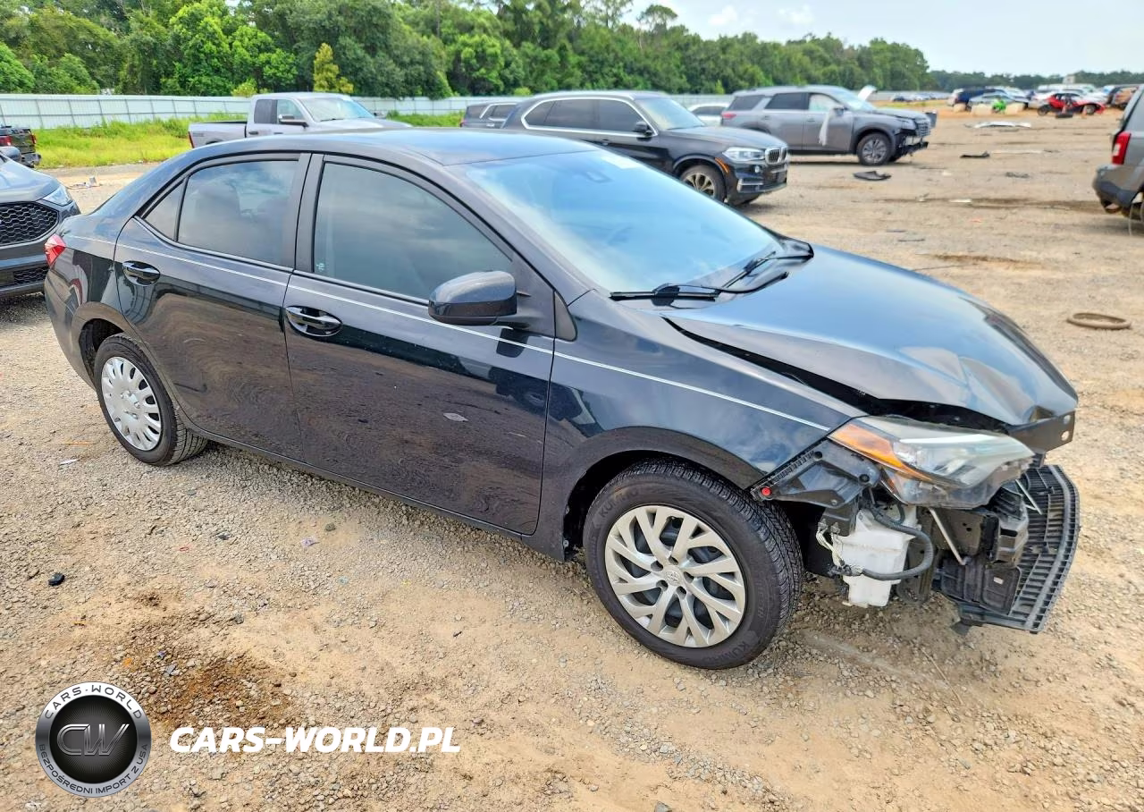 2017 Toyota Corolla Le VIN:2T1BURHE4HC830211 - 4
