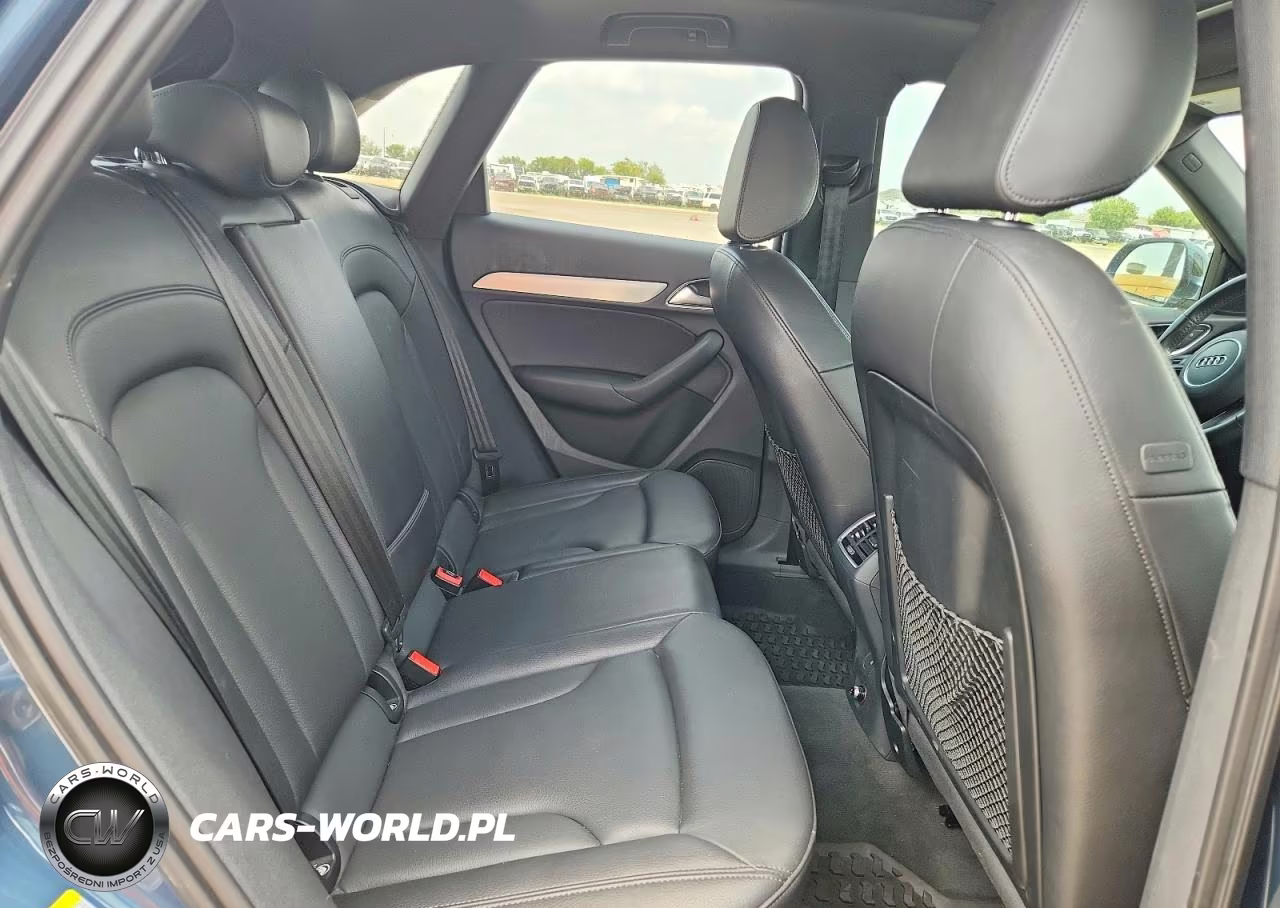 2018 Audi Q3 Premium Plus VIN:WA1HCCFS9JR023014 - 10