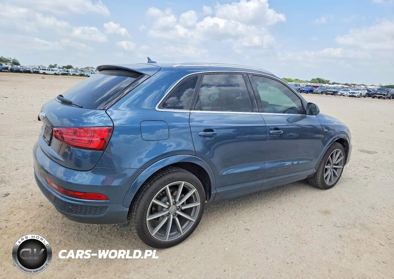 2018 Audi Q3 Premium Plus VIN:WA1HCCFS9JR023014 - 3