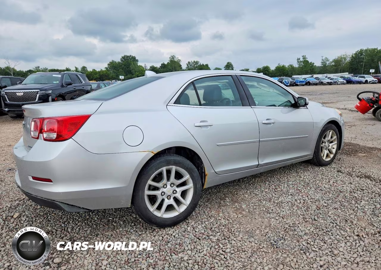 2014 Chevrolet Malibu 1Lt VIN:1G11C5SL0EF302563 - 3
