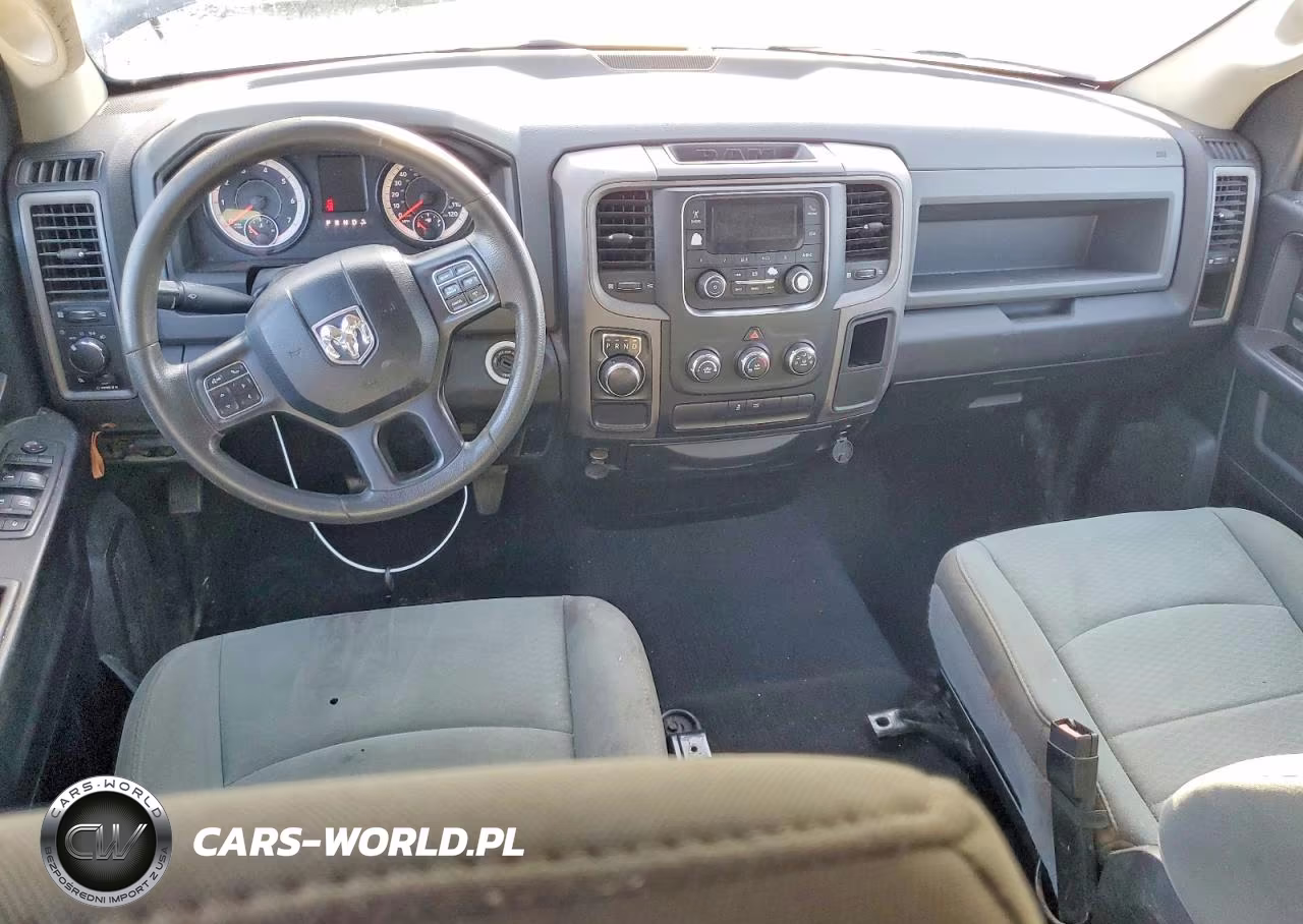 2019 Ram 1500 Classic Tradesman VIN:1C6RR6FG7KS629130 - 8