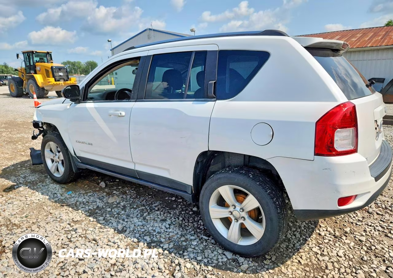 2011 Jeep Compass Sport VIN:1J4NT1FA9BD155610 - 2