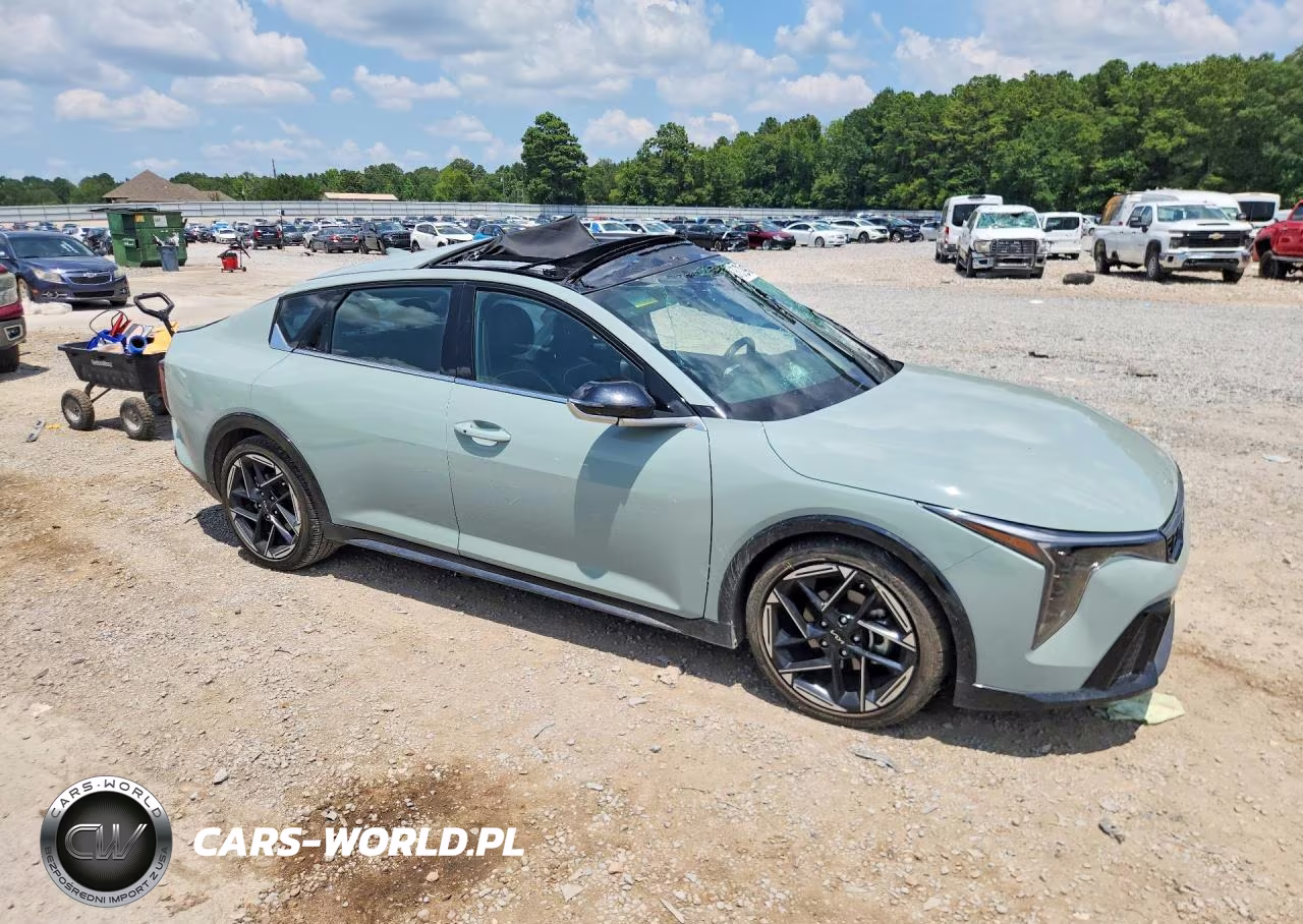 2025 Kia K4 Gt Line VIN:3KPFW4DE7SE217674 - 4