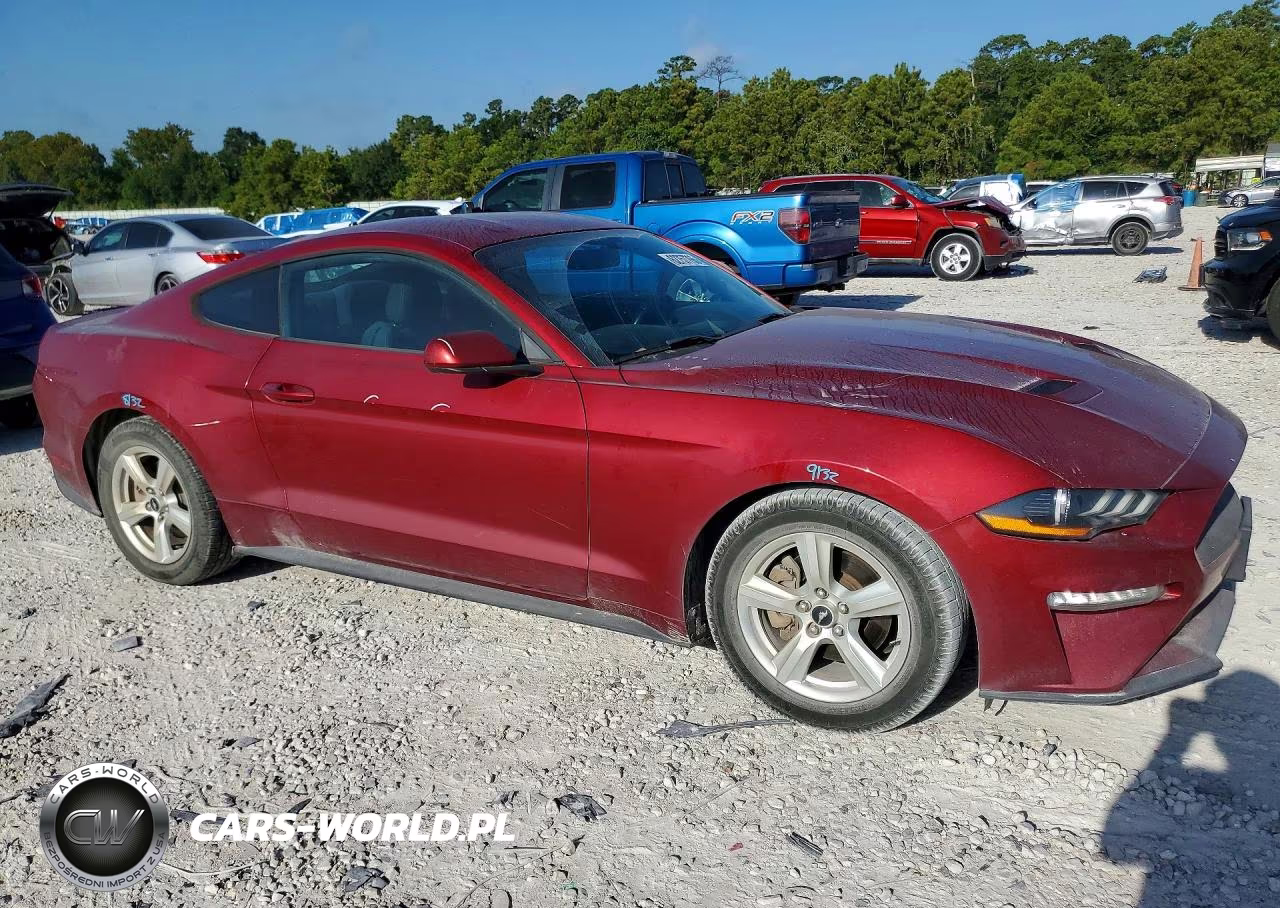 2018 Ford Mustang VIN:1FA6P8TH4J5179658 - 4