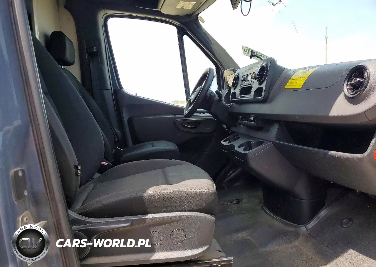 2019 Mercedes-Benz Sprinter 2500-3500 VIN:WD4PF1CDXKP148447 - 11