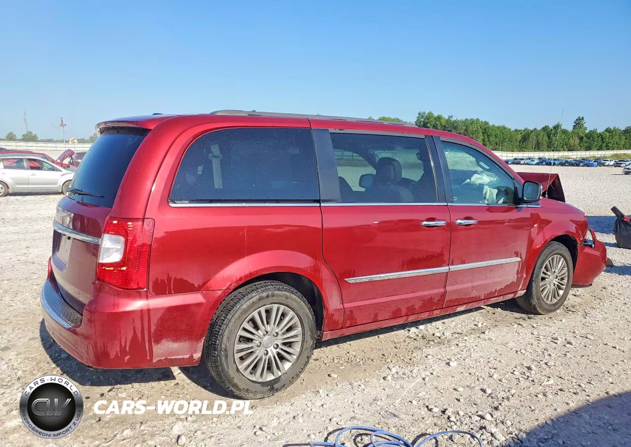 2014 Chrysler Town & Country Touring L VIN:2C4RC1CG8ER466897 - 3