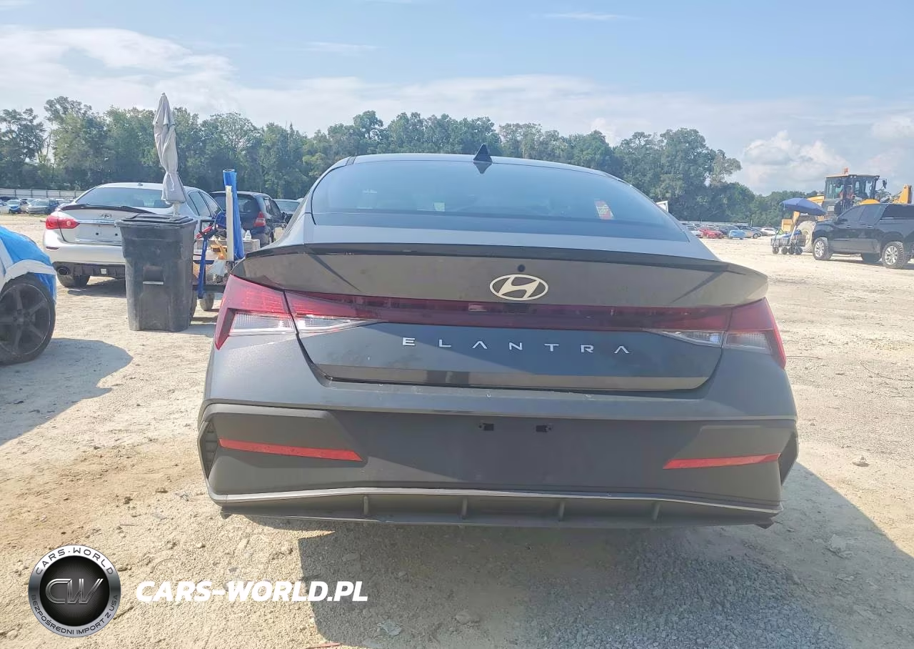 2026 Hyundai Elantra Sel Sport VIN:KMHLM4DG8TU226294 - 6