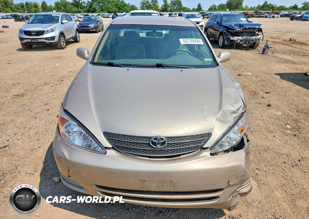2004 Toyota Camry Le VIN:4T1BE32K24U865248 - 5