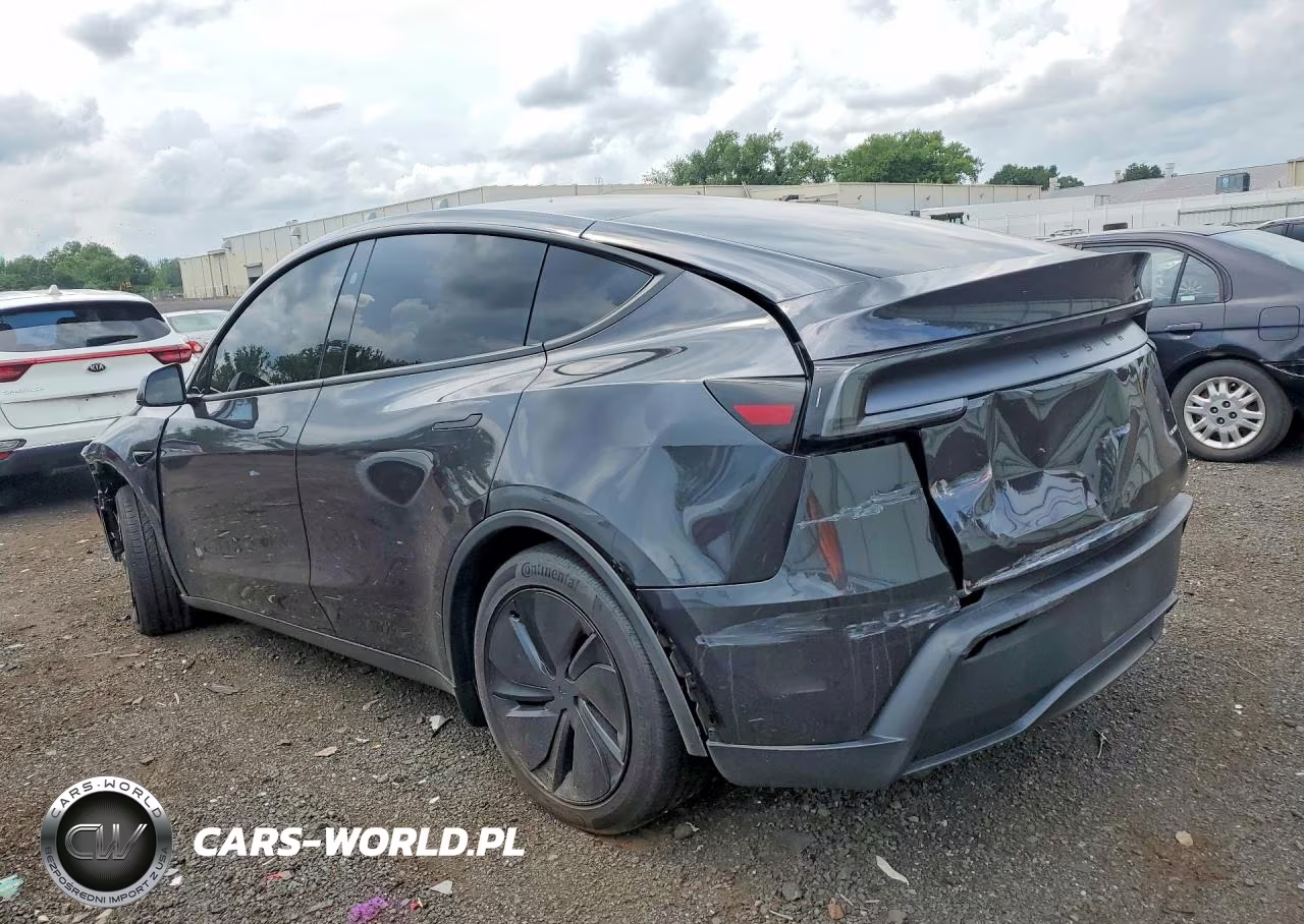 2026 Tesla Model Y VIN:7SAYGDEE3TF446596 - 2