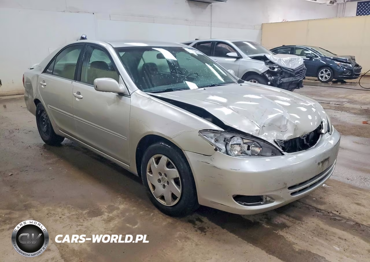 2002 Toyota Camry Se VIN:4T1BE32K22U534621 - 4