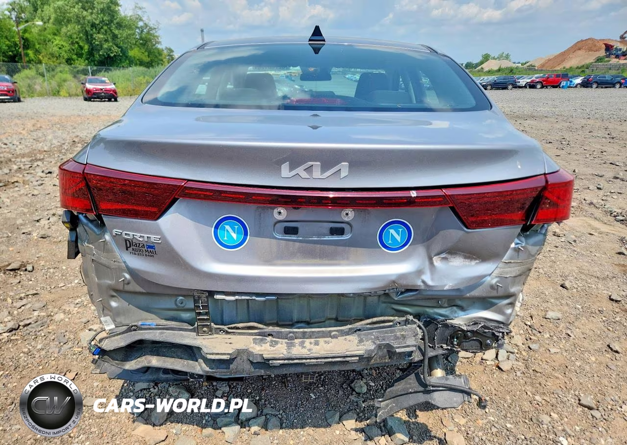 2024 Kia Forte Lxs VIN:3KPF24AD9RE825052 - 6