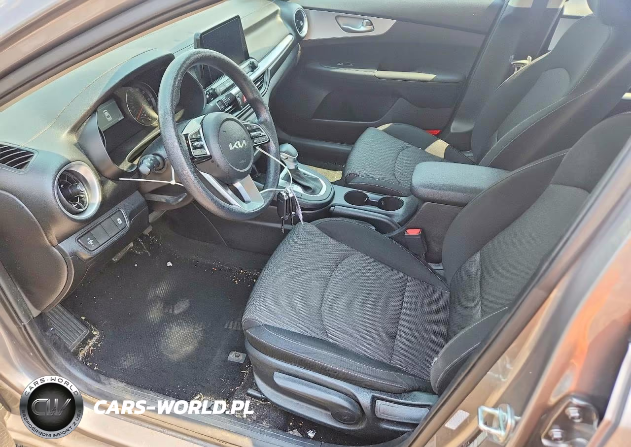 2024 Kia Forte Lxs VIN:3KPF24AD9RE825052 - 7