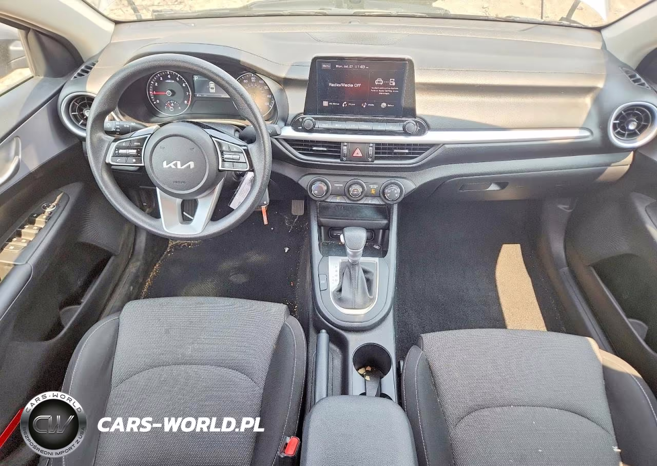2024 Kia Forte Lxs VIN:3KPF24AD9RE825052 - 8