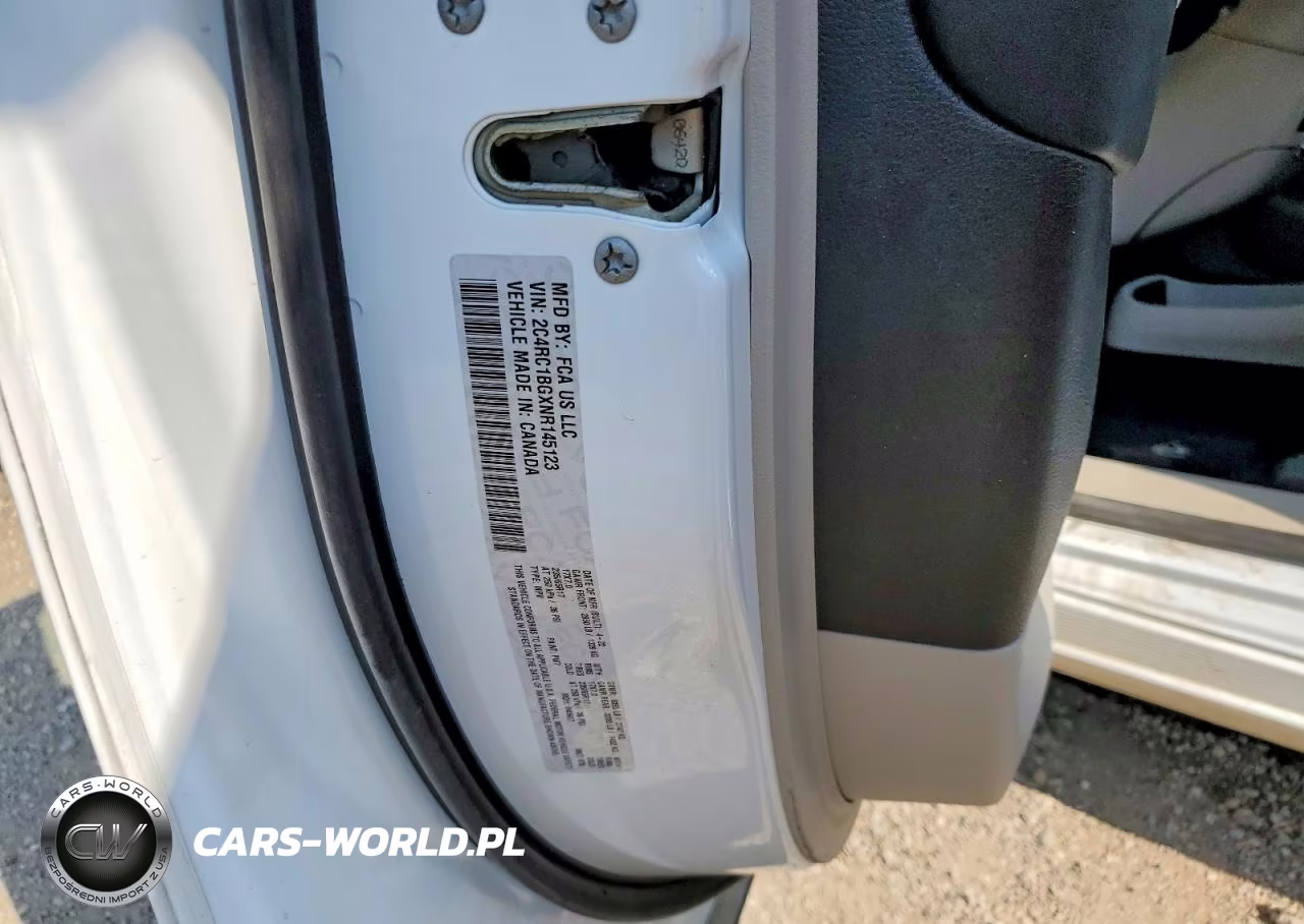 2022 Chrysler Pacifica Touring L VIN:2C4RC1BGXNR145123 - 13