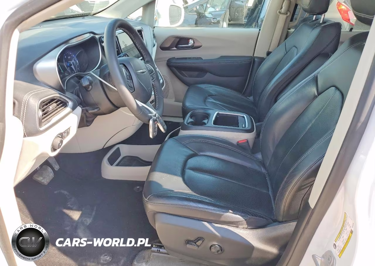 2022 Chrysler Pacifica Touring L VIN:2C4RC1BGXNR145123 - 7