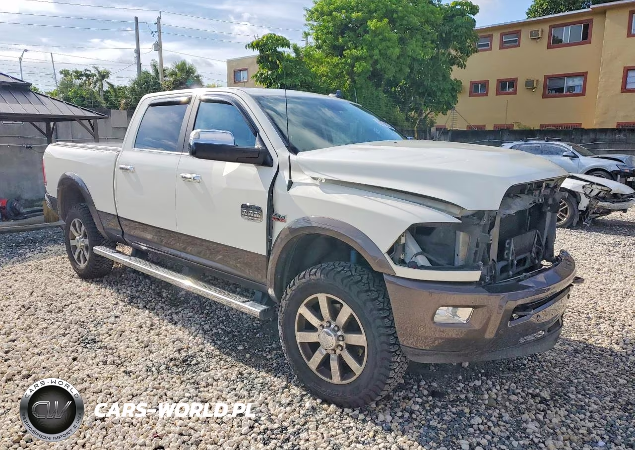 2018 Ram 2500 Longhorn VIN:3C6UR5GJ2JG175566 - 4