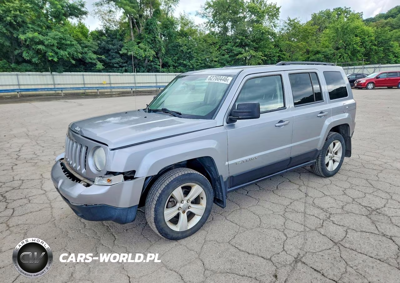 2014 Jeep Patriot Latitude – zdjęcie 1 z 13