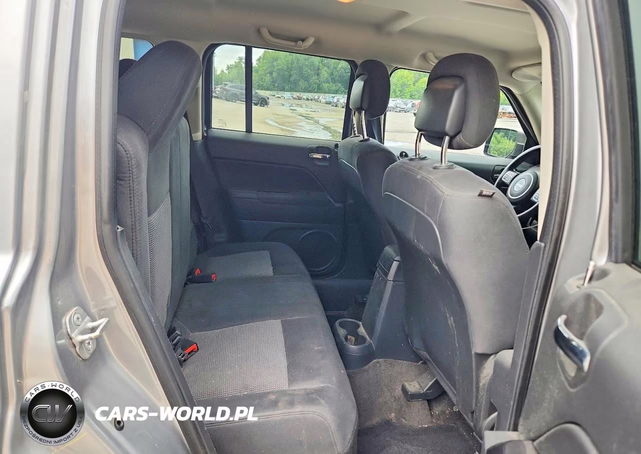 2014 Jeep Patriot Latitude VIN:1C4NJRFB3ED784318 - 11