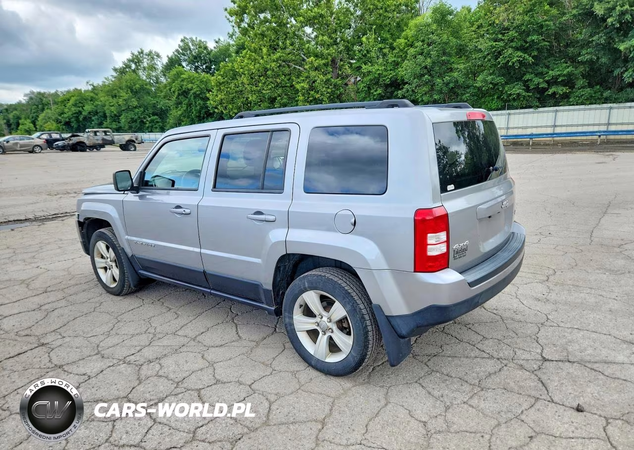 2014 Jeep Patriot Latitude VIN:1C4NJRFB3ED784318 - 2