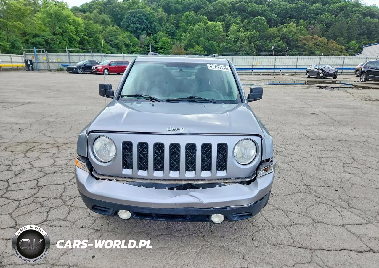 2014 Jeep Patriot Latitude VIN:1C4NJRFB3ED784318 - 5
