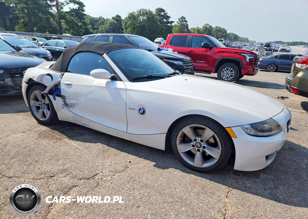 2007 BMW Z4 3.0 VIN:4USBU33517LW71542 - 4