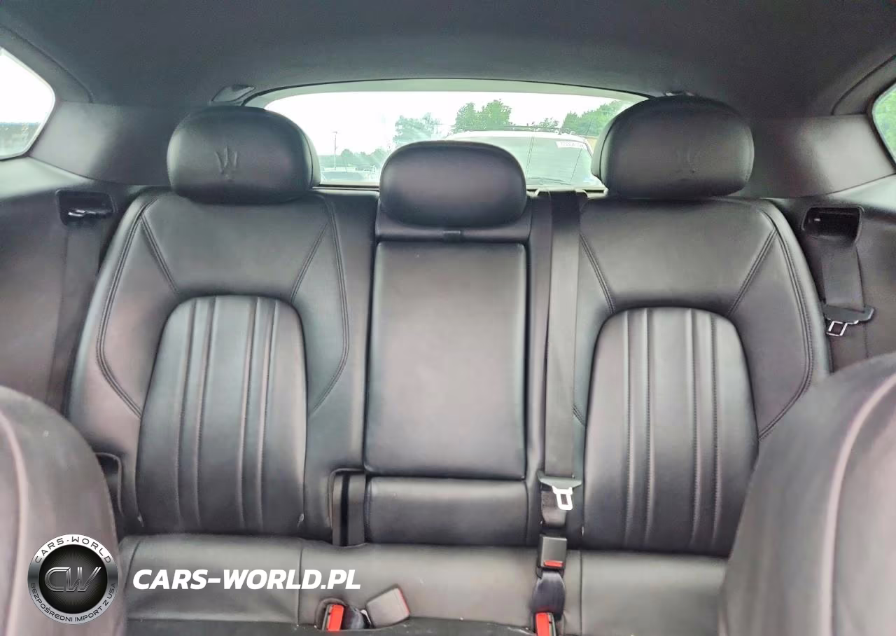 2018 Maserati Levante VIN:ZN661XUA8JX299215 - 10