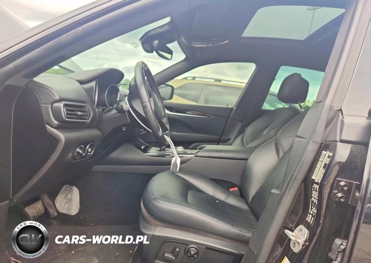 2018 Maserati Levante VIN:ZN661XUA8JX299215 - 7