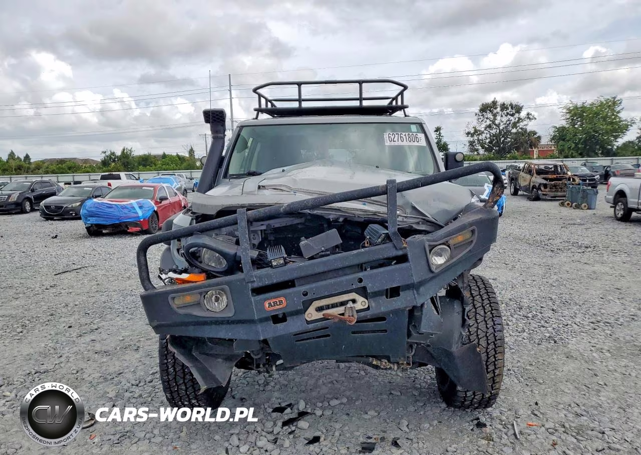2013 Toyota Fj Cruiser Base VIN:JTEBU4BF8DK156105 - 5