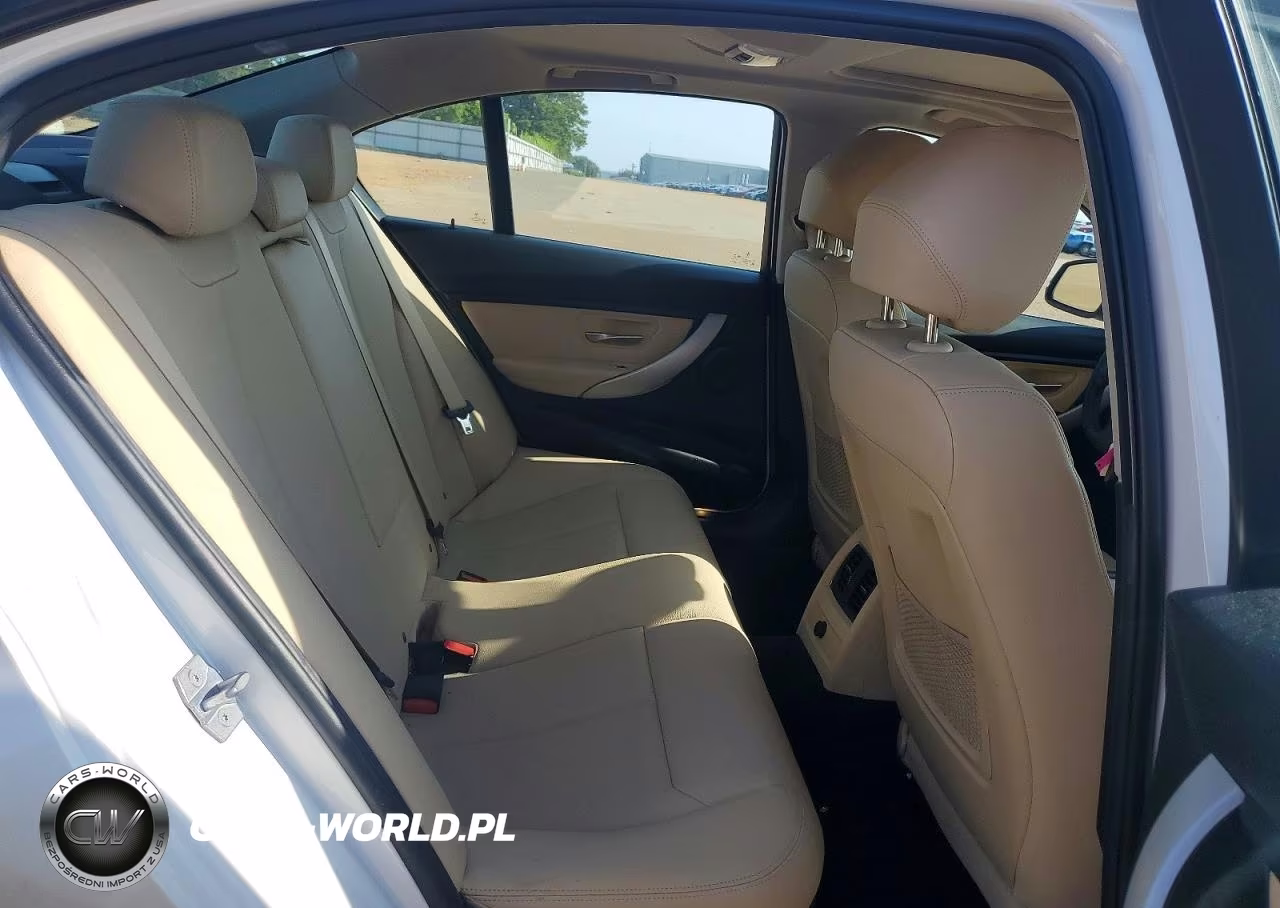 2018 BMW 320 I VIN:WBA8A9C57JAH13632 - 10