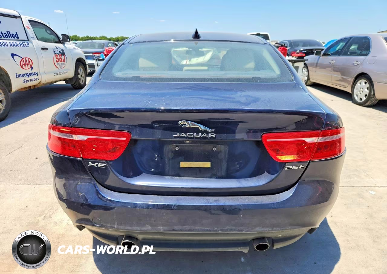 2017 Jaguar Xe Prestige VIN:SAJAE4BG7HA968787 - 6