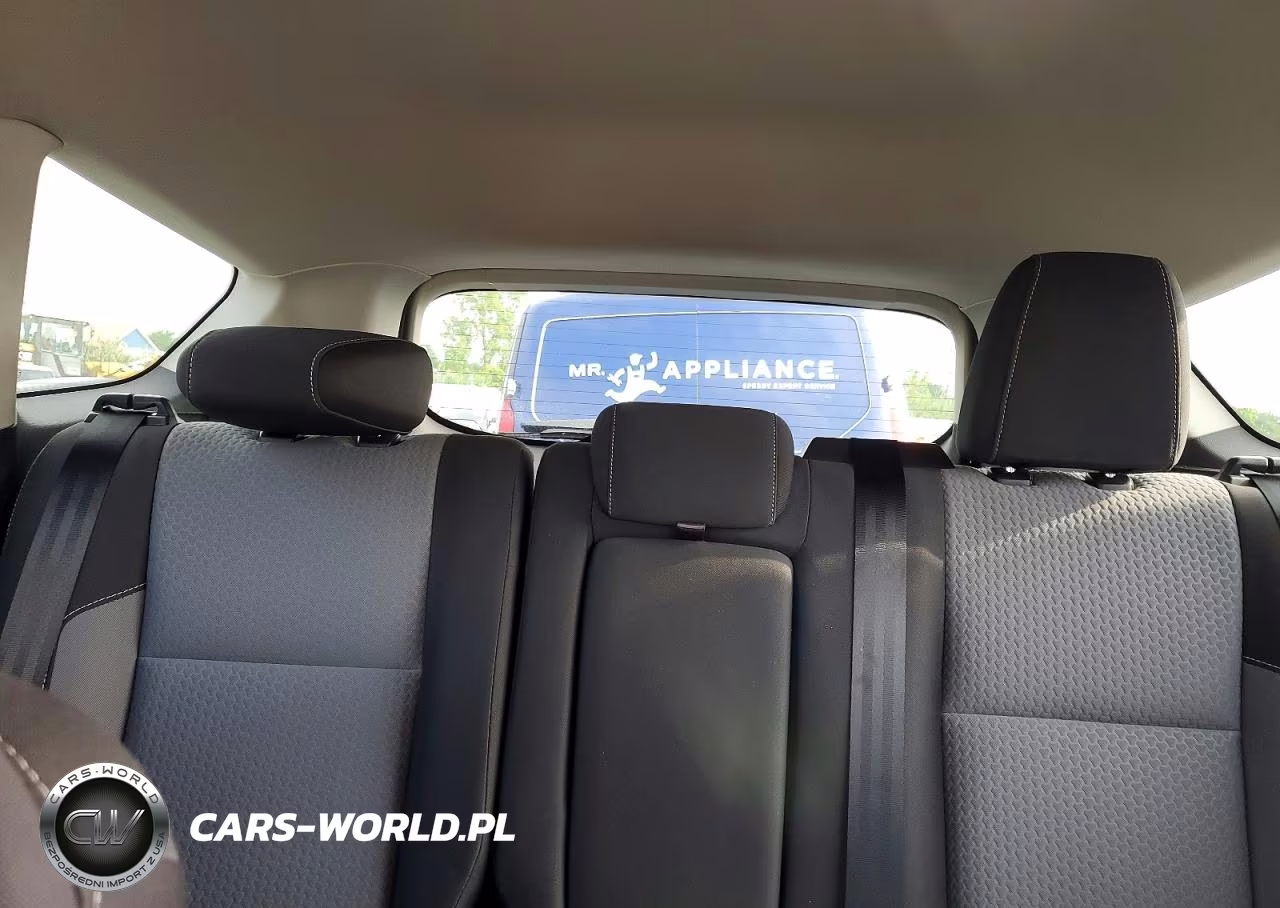 2017 Ford Escape Se VIN:1FMCU0GDXHUE31956 - 10