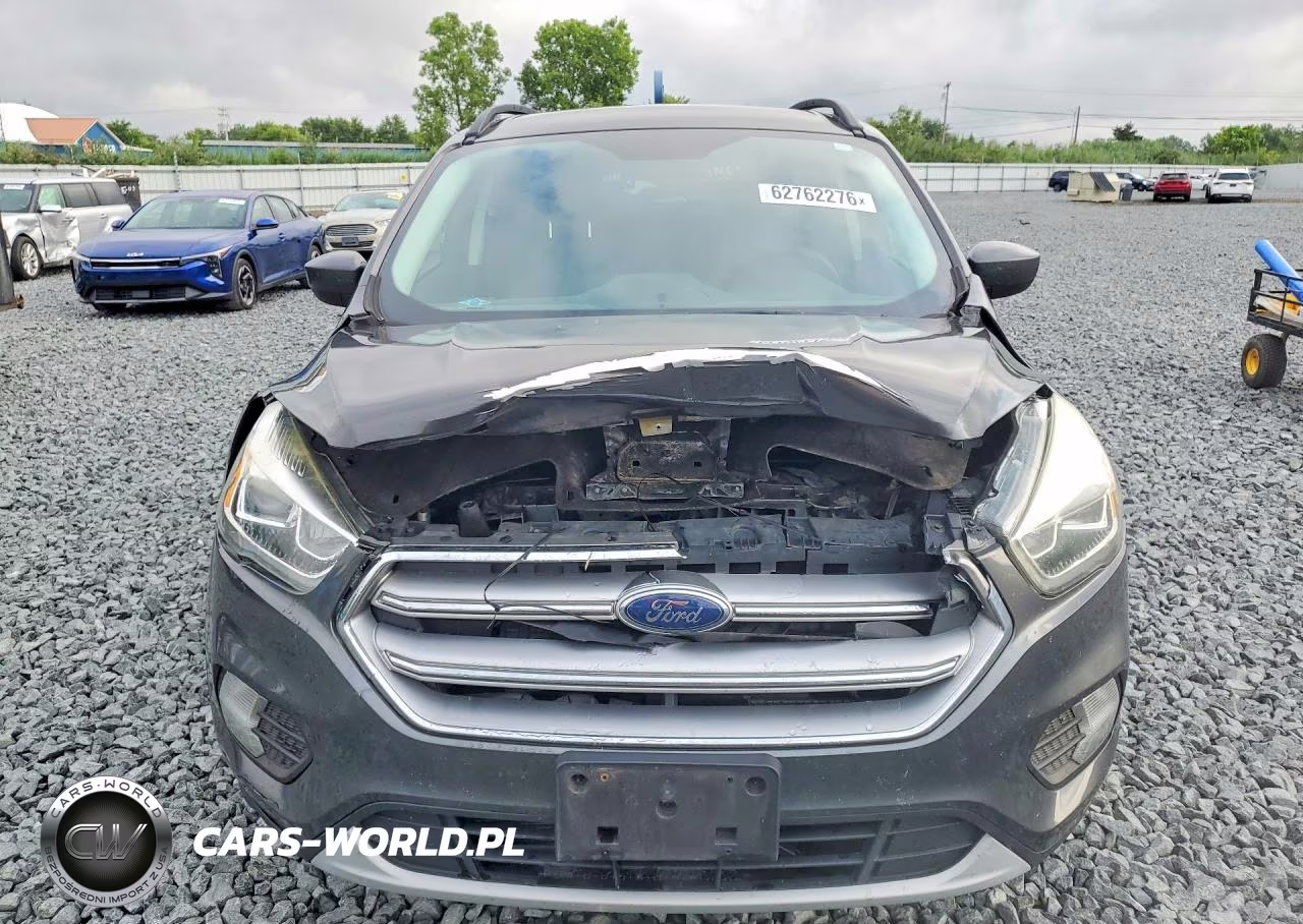 2017 Ford Escape Se VIN:1FMCU0GDXHUE31956 - 5