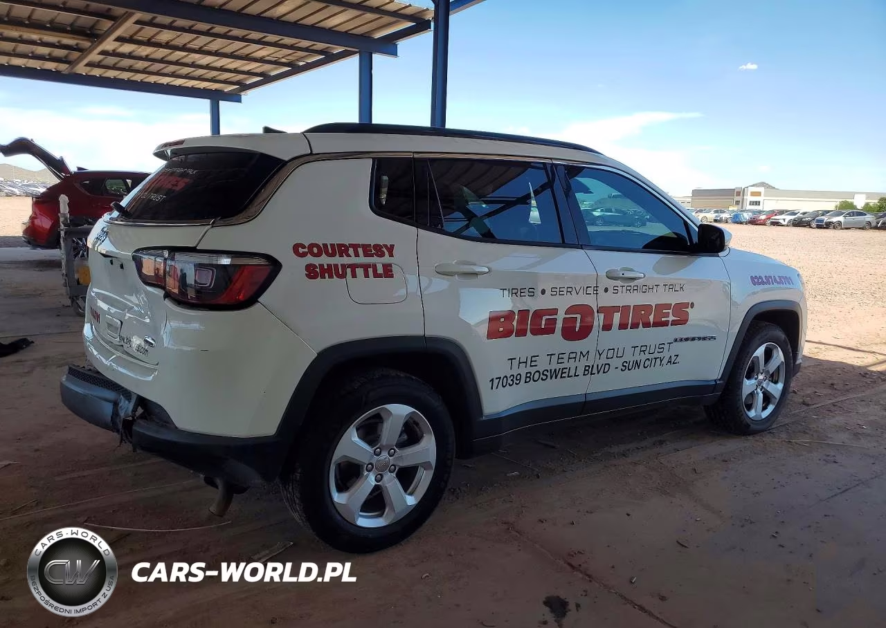 2018 Jeep Compass Latitude VIN:3C4NJCBBXJT468423 - 3