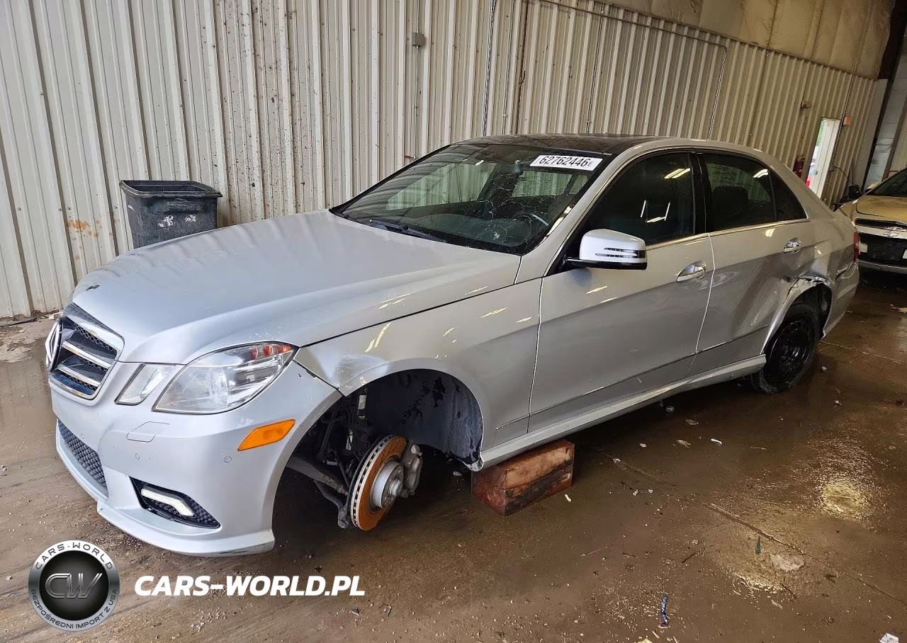 2011 Mercedes-Benz E 550 4Matic VIN:WDDHF9AB7BA303852 - 1
